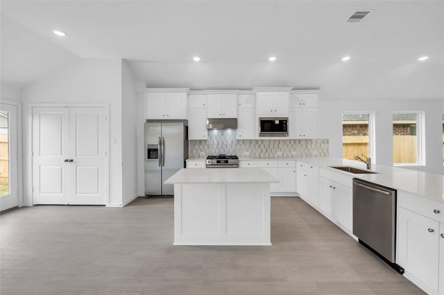 202 Yellow Rosewood Lane, New Caney, TX 77357