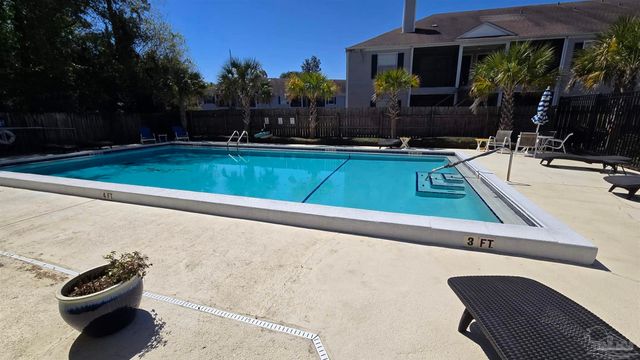 2201 Scenic Hwy E8, Pensacola, FL 32503