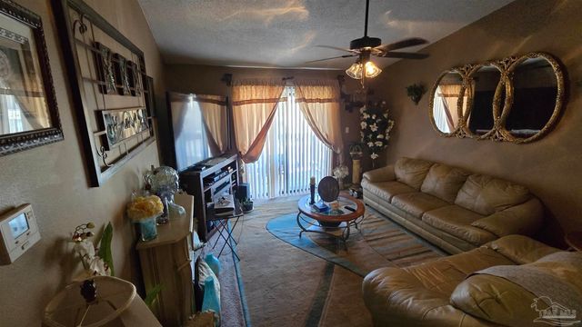 2201 Scenic Hwy E8, Pensacola, FL 32503