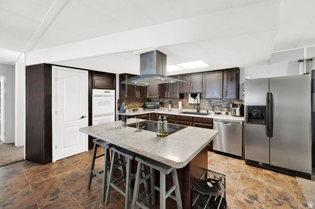 884 STORM MOUNTAIN DR, Taylorsville, UT 84123