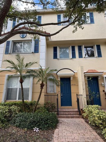 2858 S Oasis Drive, Boynton Beach, FL 33426