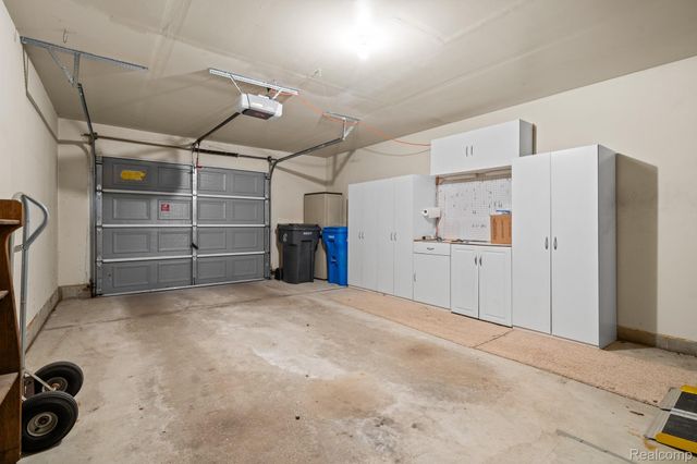 4130 S Hampton Ridge Boulevard 63, Genoa Township, MI 48843