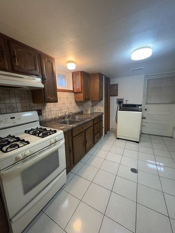 3208 N Hawthorne Street, Franklin Park, IL 60131