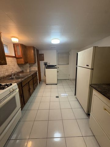 3208 N Hawthorne Street, Franklin Park, IL 60131