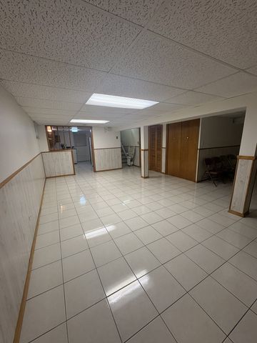 3208 N Hawthorne Street, Franklin Park, IL 60131