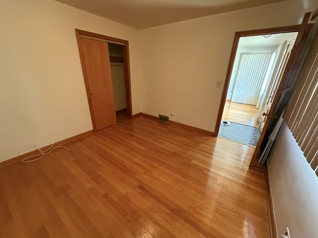 3208 N Hawthorne Street, Franklin Park, IL 60131