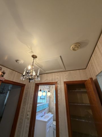 3208 N Hawthorne Street, Franklin Park, IL 60131