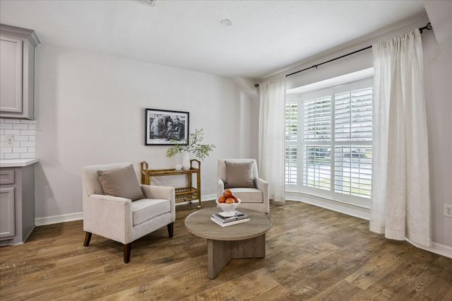 10143 Whiteside Lane, Houston, TX 77043