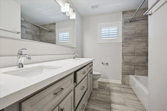 10143 Whiteside Lane, Houston, TX 77043