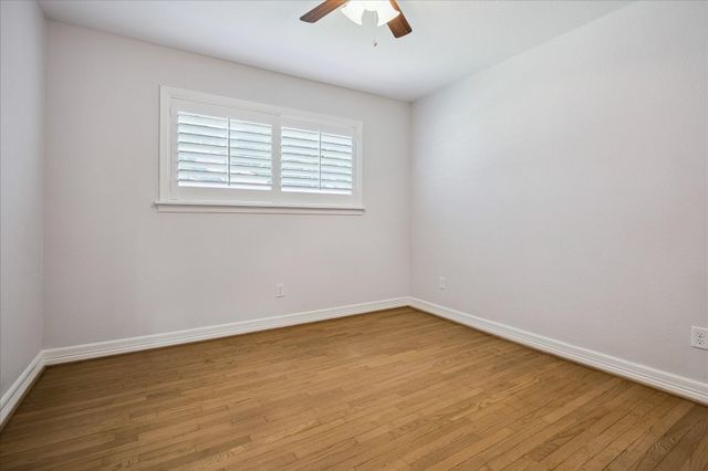 10143 Whiteside Lane, Houston, TX 77043