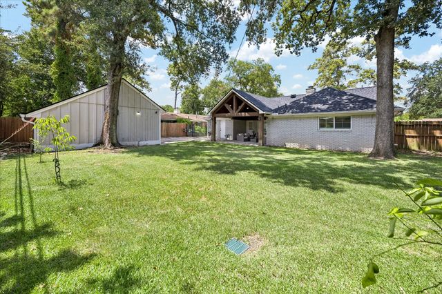 10143 Whiteside Lane, Houston, TX 77043