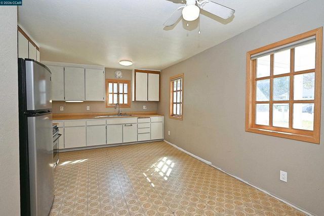 2480 2480 Buena Vista Ave, Walnut Creek, CA 94597