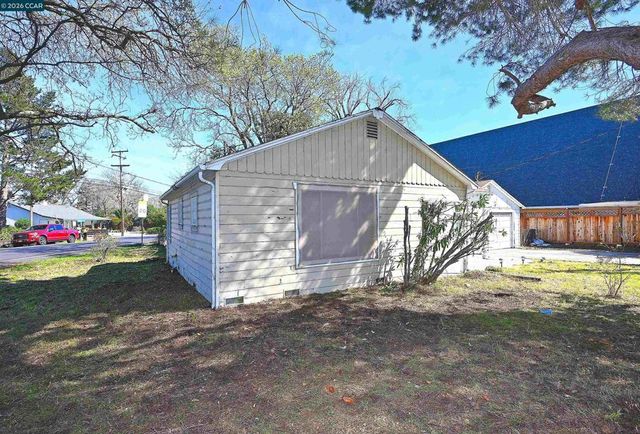 2480 2480 Buena Vista Ave, Walnut Creek, CA 94597