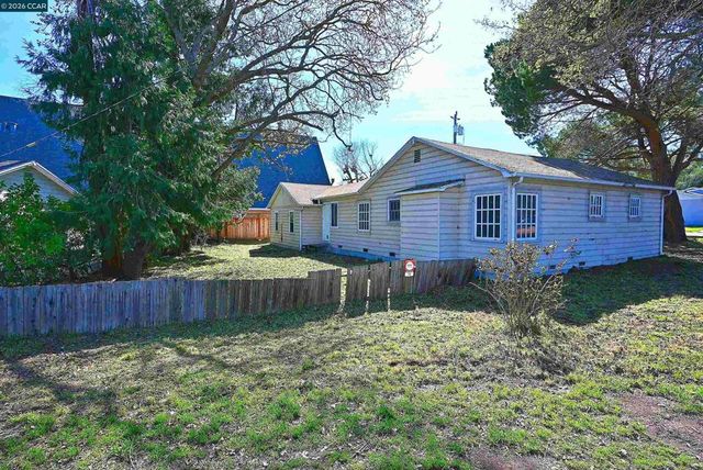 2480 2480 Buena Vista Ave, Walnut Creek, CA 94597