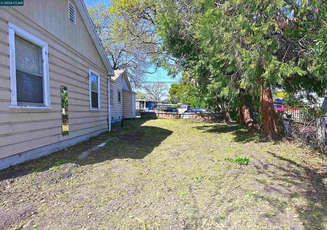 2480 2480 Buena Vista Ave, Walnut Creek, CA 94597