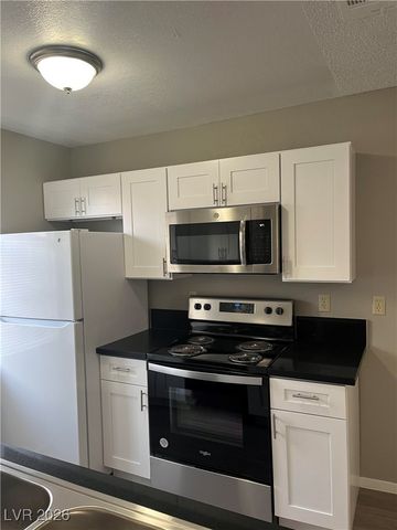 3150 SOFT BREEZES Drive 2179, Las Vegas, NV 89128