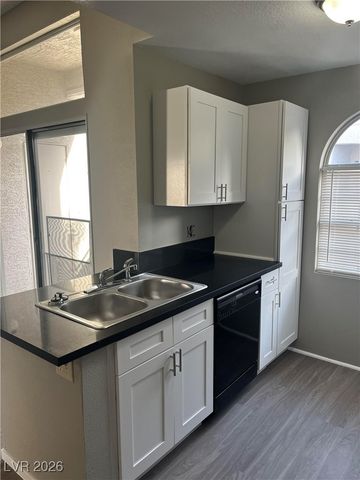 3150 SOFT BREEZES Drive 2179, Las Vegas, NV 89128