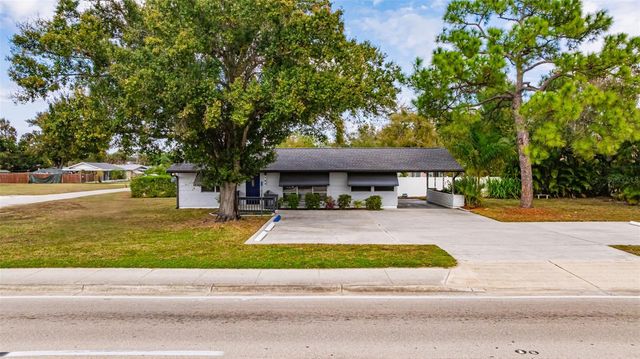164 PONDELLA ROAD, North Fort Myers, FL 33903
