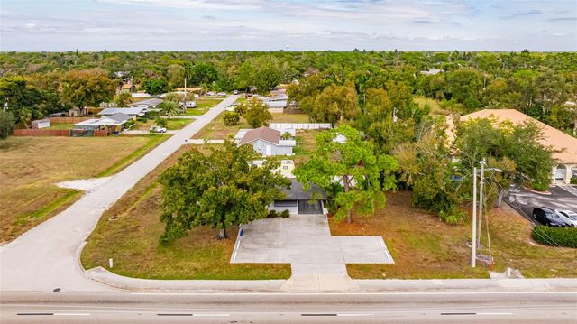164 PONDELLA ROAD, North Fort Myers, FL 33903