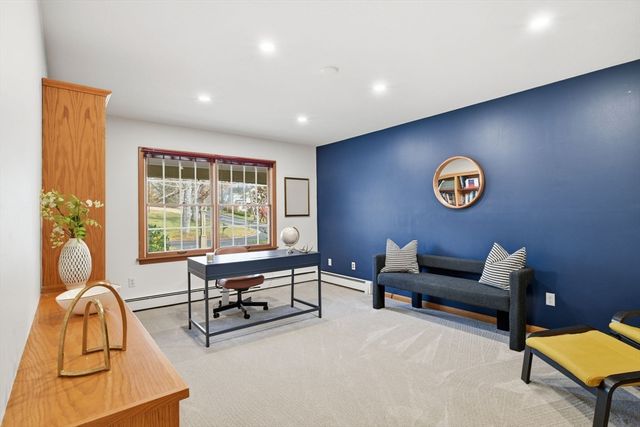 107 Front St, Northampton, MA 01053