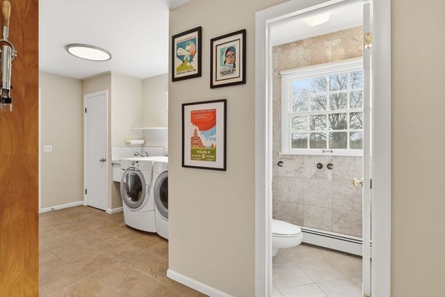 107 Front St, Northampton, MA 01053