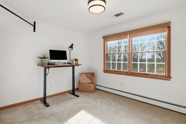 107 Front St, Northampton, MA 01053