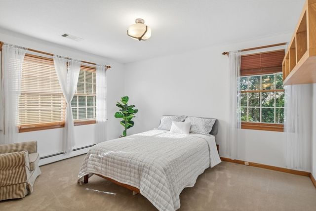 107 Front St, Northampton, MA 01053