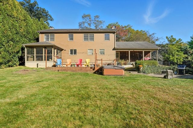 107 Front St, Northampton, MA 01053