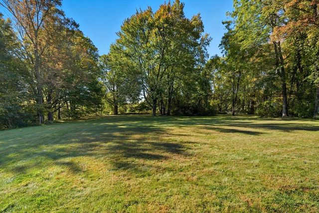 107 Front St, Northampton, MA 01053