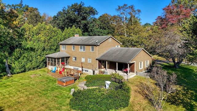 107 Front St, Northampton, MA 01053