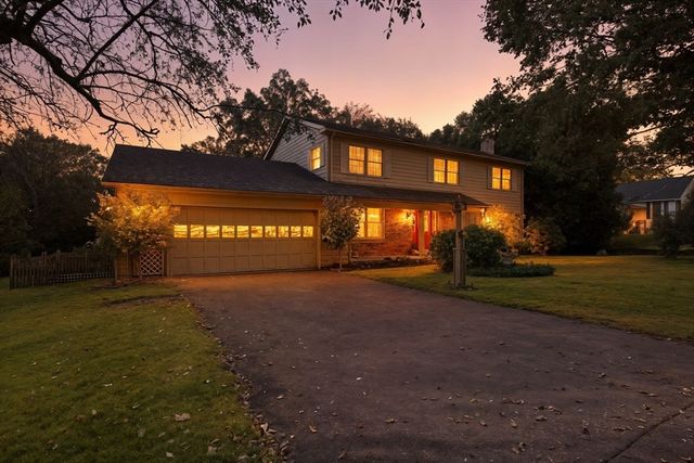 107 Front St, Northampton, MA 01053