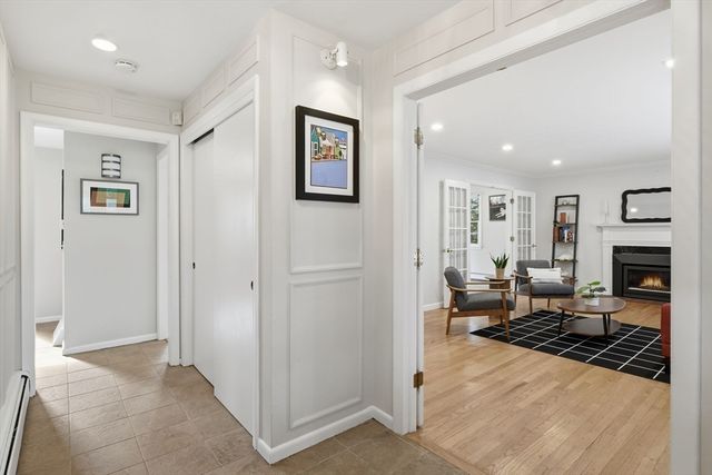 107 Front St, Northampton, MA 01053