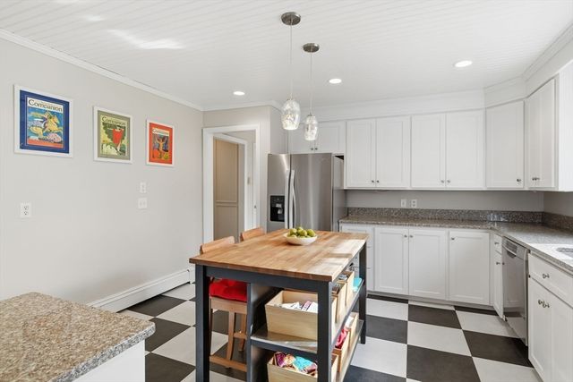 107 Front St, Northampton, MA 01053