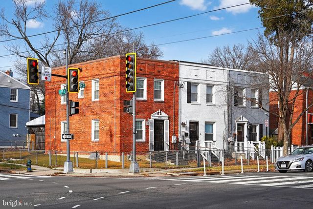 2300 SOUTHERN AVE SE, Washington, DC 20020