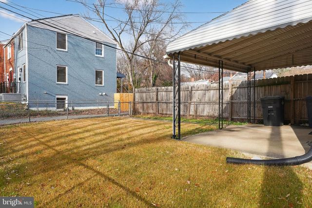 2300 SOUTHERN AVE SE, Washington, DC 20020