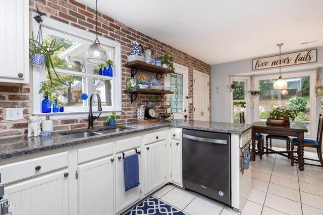 12116 Queensbridge Court, Raleigh, NC 27613