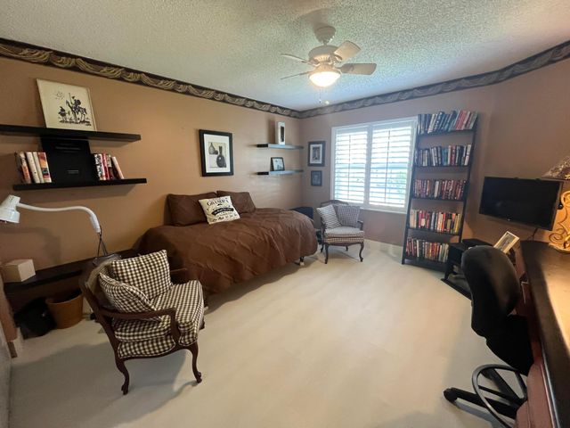 6108 Petunia Road, Delray Beach, FL 33484