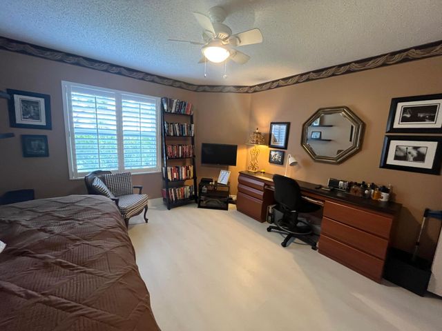 6108 Petunia Road, Delray Beach, FL 33484