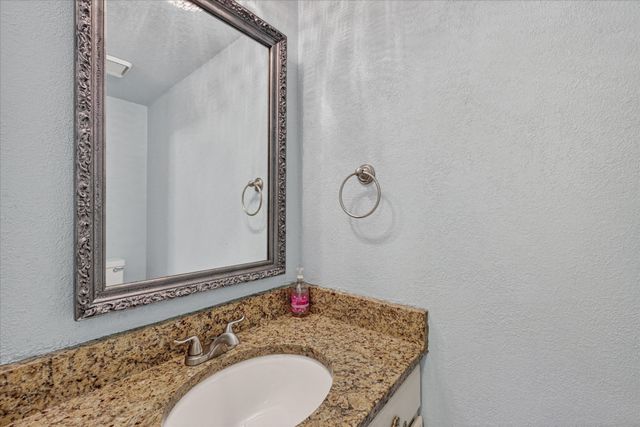 3006 Wayside Drive, Bedford, TX 76021