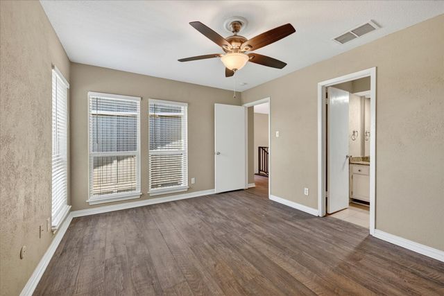 3006 Wayside Drive, Bedford, TX 76021