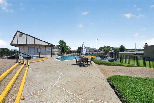 3006 Wayside Drive, Bedford, TX 76021