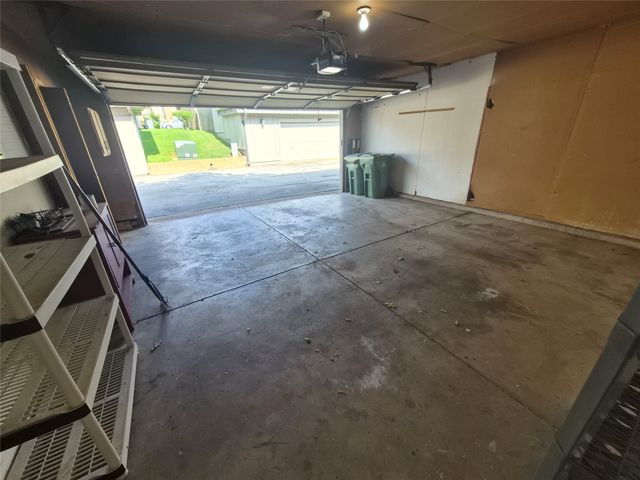 3006 Wayside Drive, Bedford, TX 76021