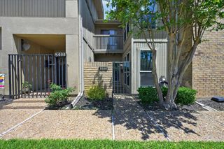 3006 Wayside Drive, Bedford, TX 76021