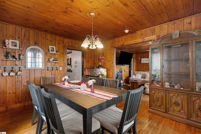 2012 Walhalla Highway, Pickens, SC 29671