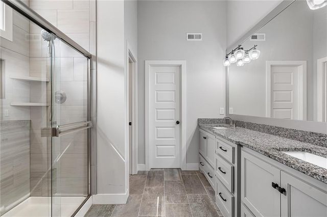 8525 Primrose Street, De Soto, KS 66018