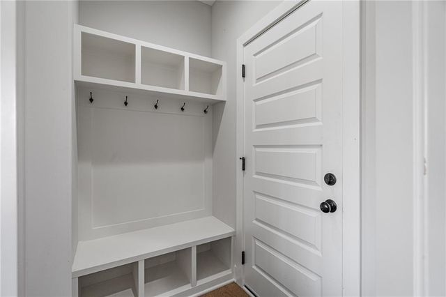 8525 Primrose Street, De Soto, KS 66018