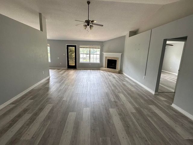 427 Triton Street, Crestview, FL 32536