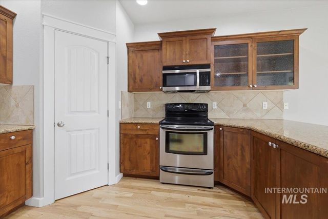 3024 N Christian Way, Meridian, ID 83646