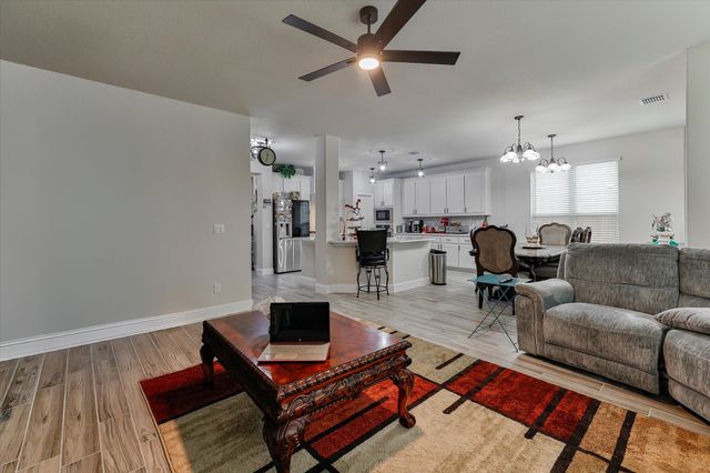 10 Covey Lane, Sanger, TX 76266