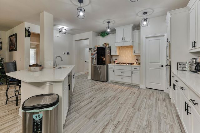 10 Covey Lane, Sanger, TX 76266